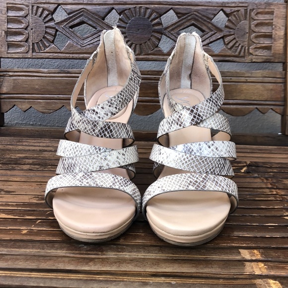 You by Crocs strappy heeled sandals in faux snakeskin - Picture 3 of 9